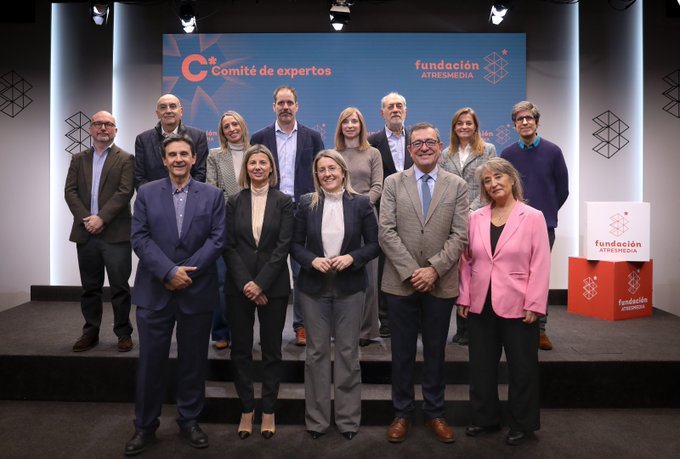 COMITÉ DE EXPERTOS EN EDUCACIÓN MEDIÁTICA DE NIÑOS Y JÓVENES